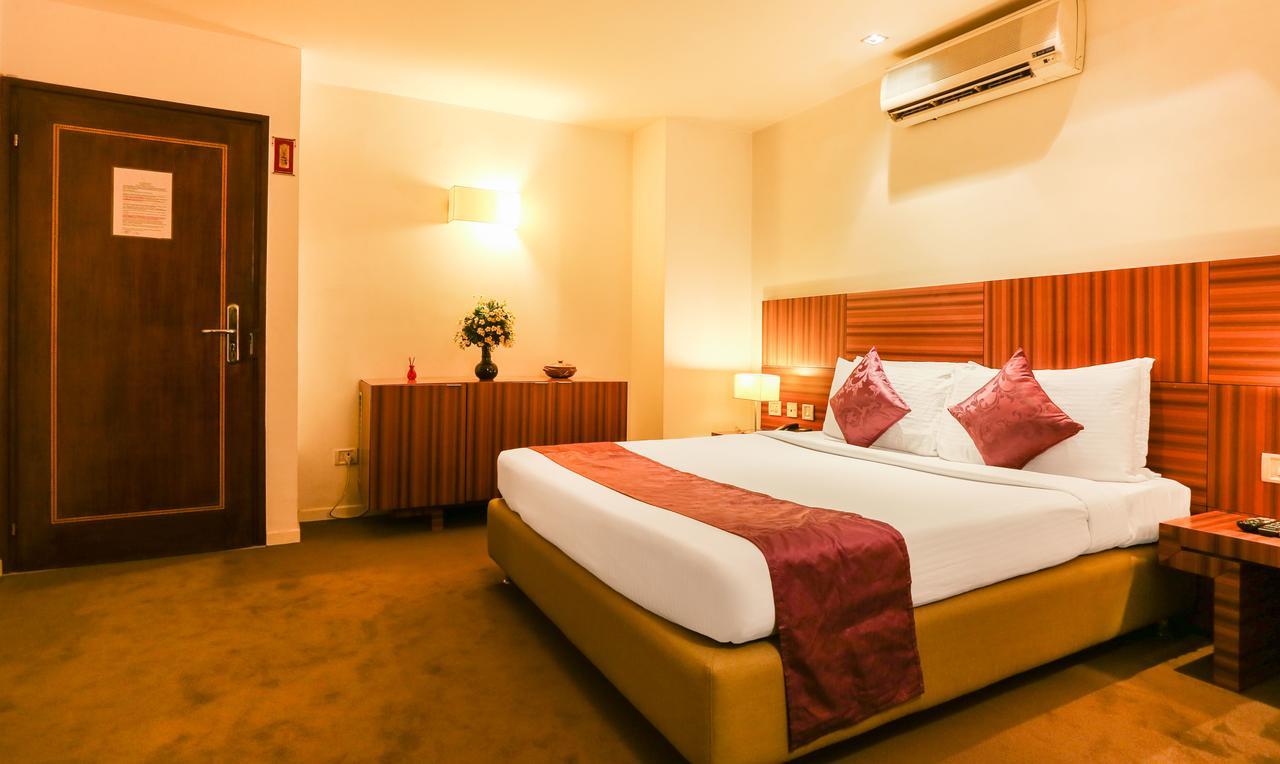 Treebo Trend Wilson Garden Hotel Бангалор Екстериор снимка