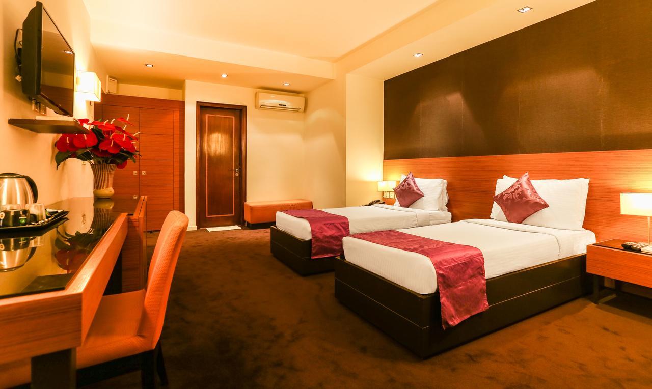 Treebo Trend Wilson Garden Hotel Бангалор Екстериор снимка