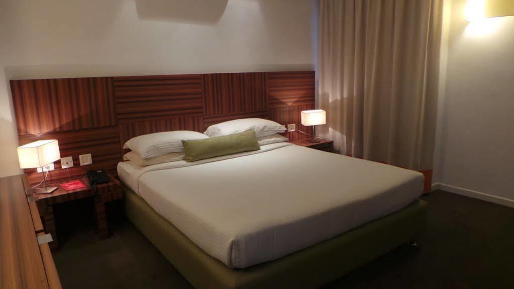 Treebo Trend Wilson Garden Hotel Бангалор Екстериор снимка
